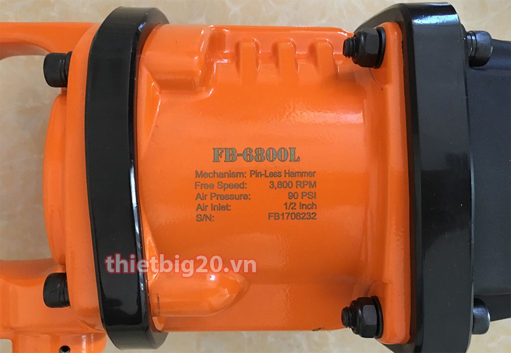 súng xiết bu lông bằng khí nén